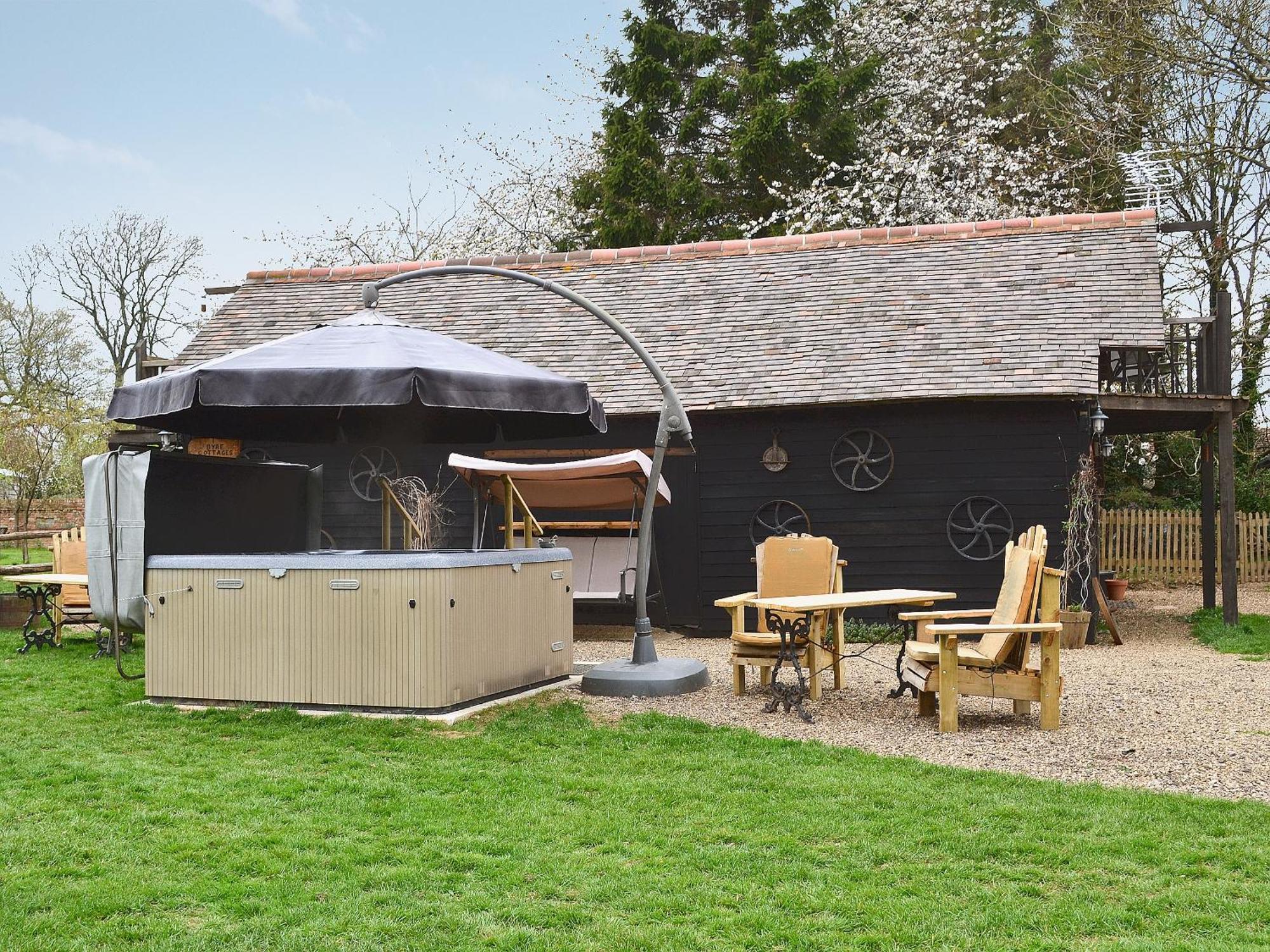 Byre Cottage - 29410 Elmsted 外观 照片